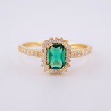 Anillo Solitario Halo Rectangular 2.65g / T8 1/4 Oro Amarillo 18K