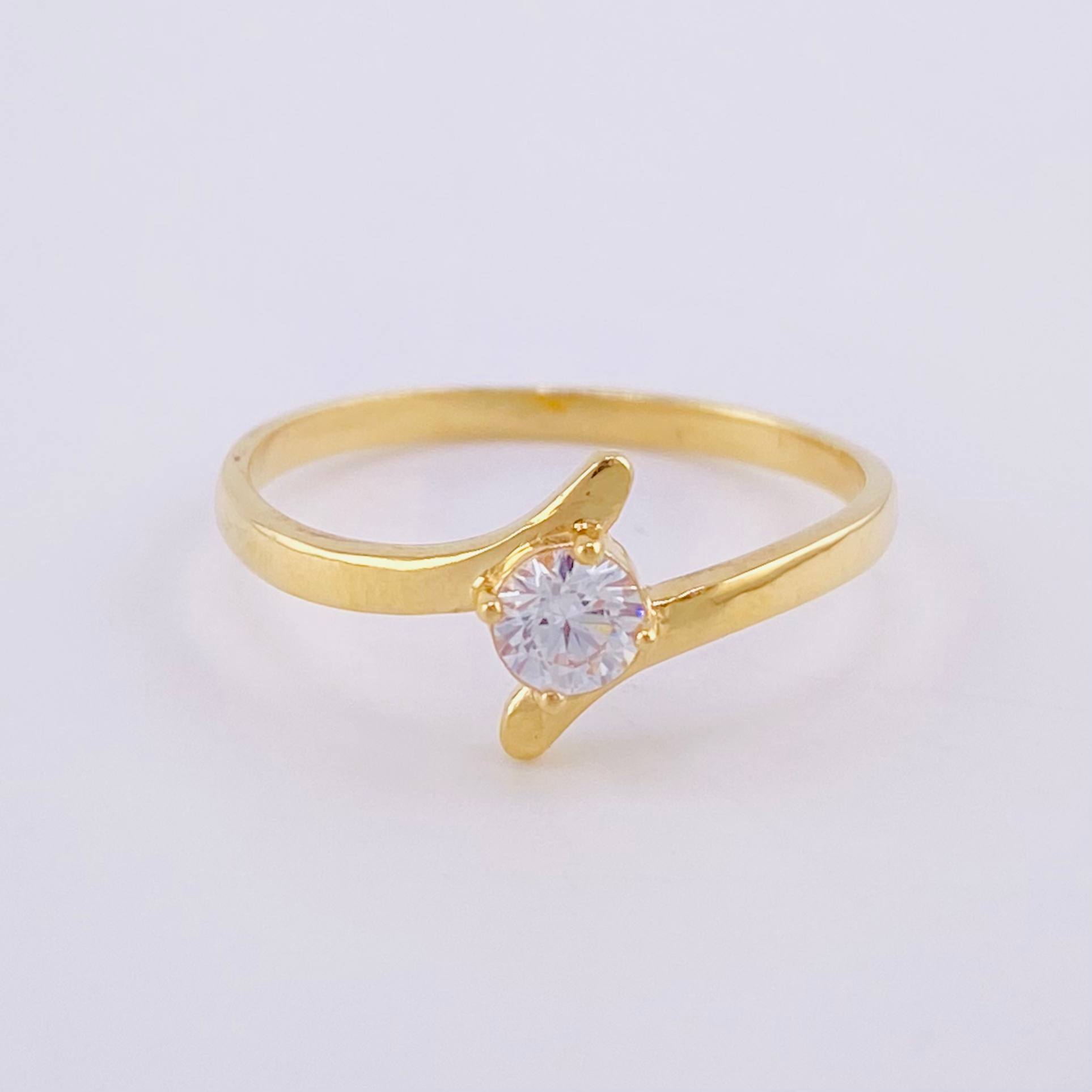 Anillo Solitario 2.1g / T10 Oro Amarillo 18K