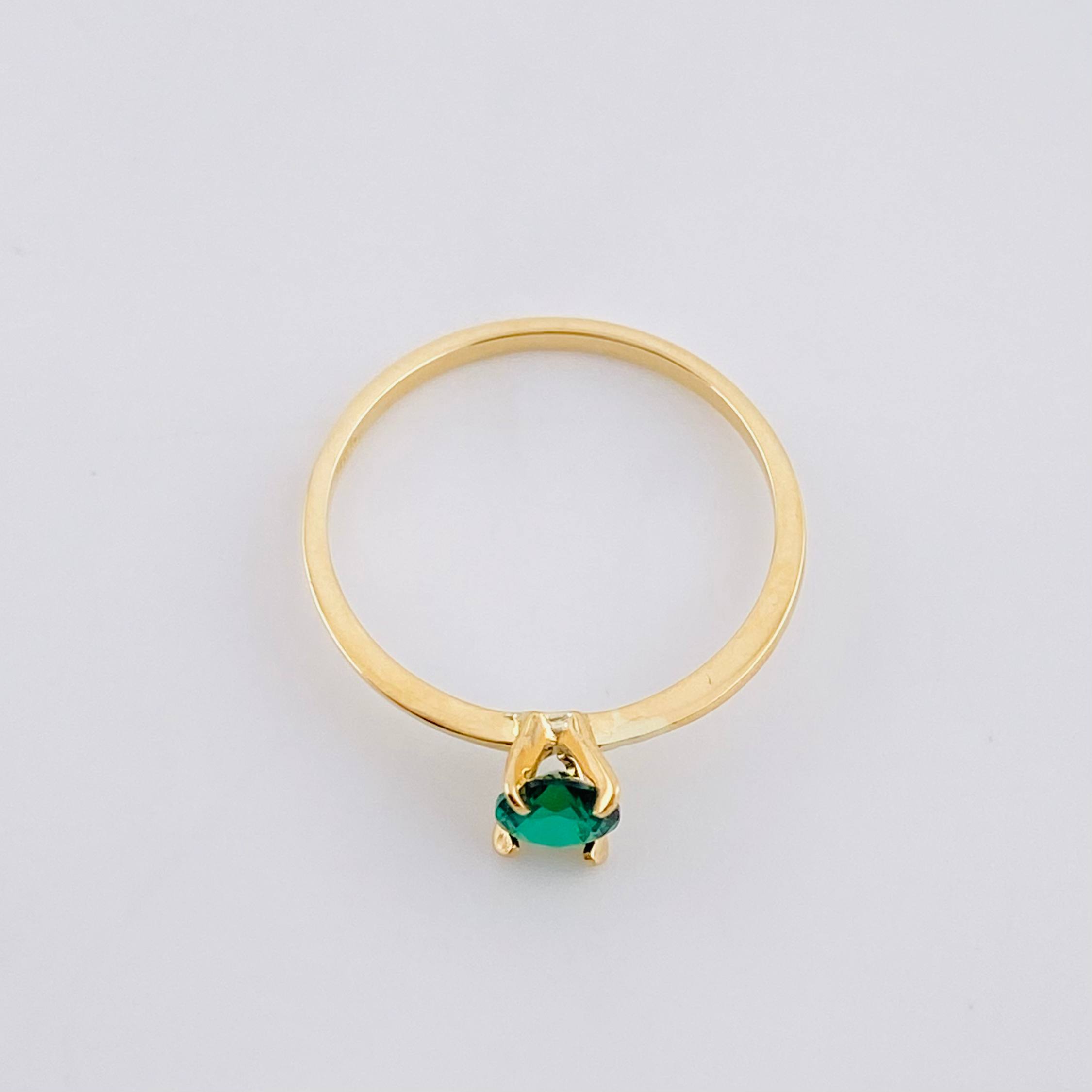 Anillo Solitario 1.2g / T8 1/2 Oro Amarillo 18K