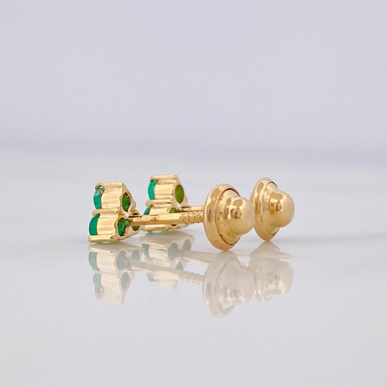 Clover Stud Earrings Emerald 12pts 0.85g / in / 4.86mm Yellow Gold 18K