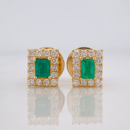 Topos Halo Cuadrado Diamantes 56pts Esmeralda 22pts 3.4g / in / 6.45mm Oro Amarillo 18K