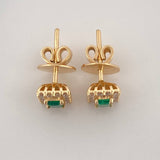 Topos Halo Cuadrado Diamantes 56pts Esmeralda 22pts 3.4g / in / 6.45mm Oro Amarillo 18K