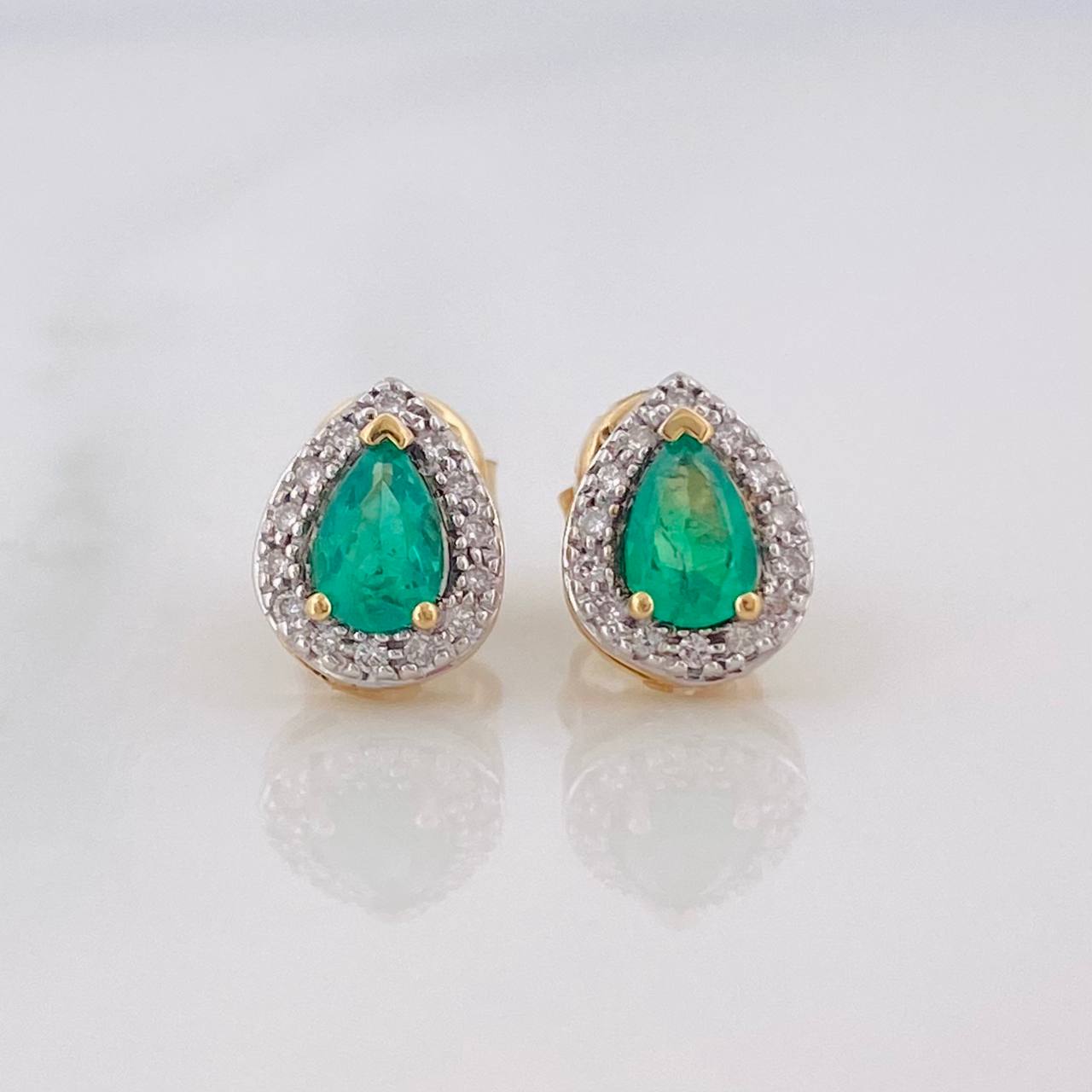 Topos Gota Esmeralda 40pts Diamantes 28pts 2.45g / in / 6.64mm Oro Amarillo 18K