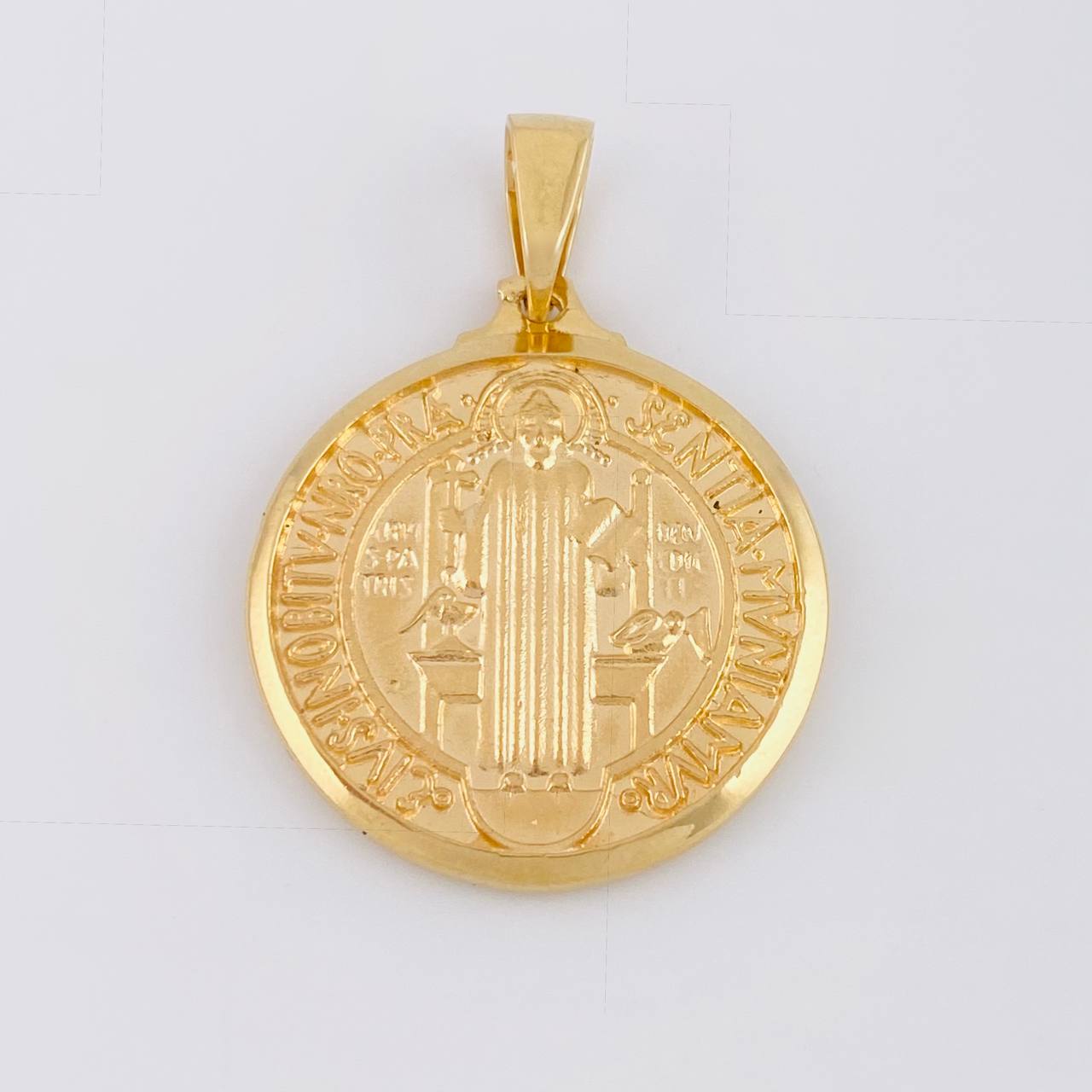 Dije San Benito 4.9g / 1 1/4 in Oro Amarillo 18K