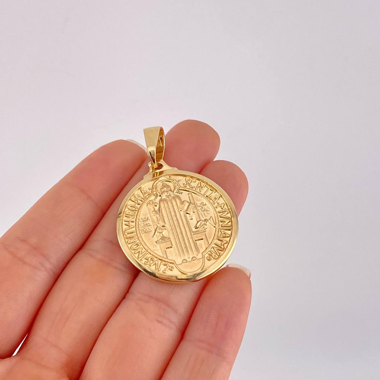 Dije San Benito 5g / 1 1/4 in Oro Amarillo 18K