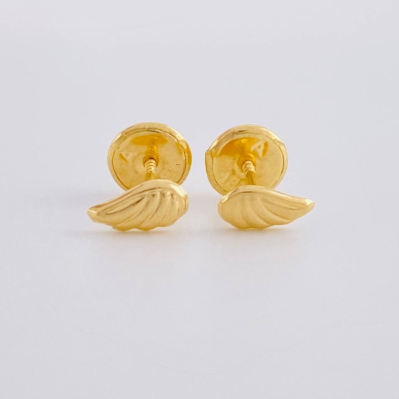 Stud Earrings Wings 0.4g / in / 6.1mm Yellow Gold 18K