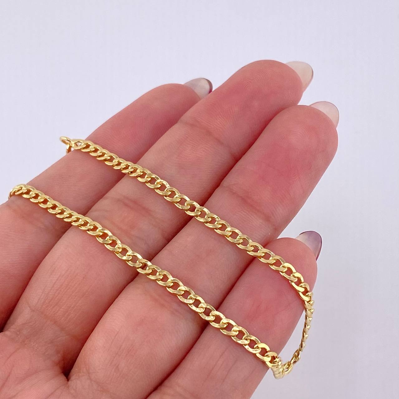 Pulso Cubano 1.15gr / 8 in / 2.4mm Oro Amarillo +1 18K *