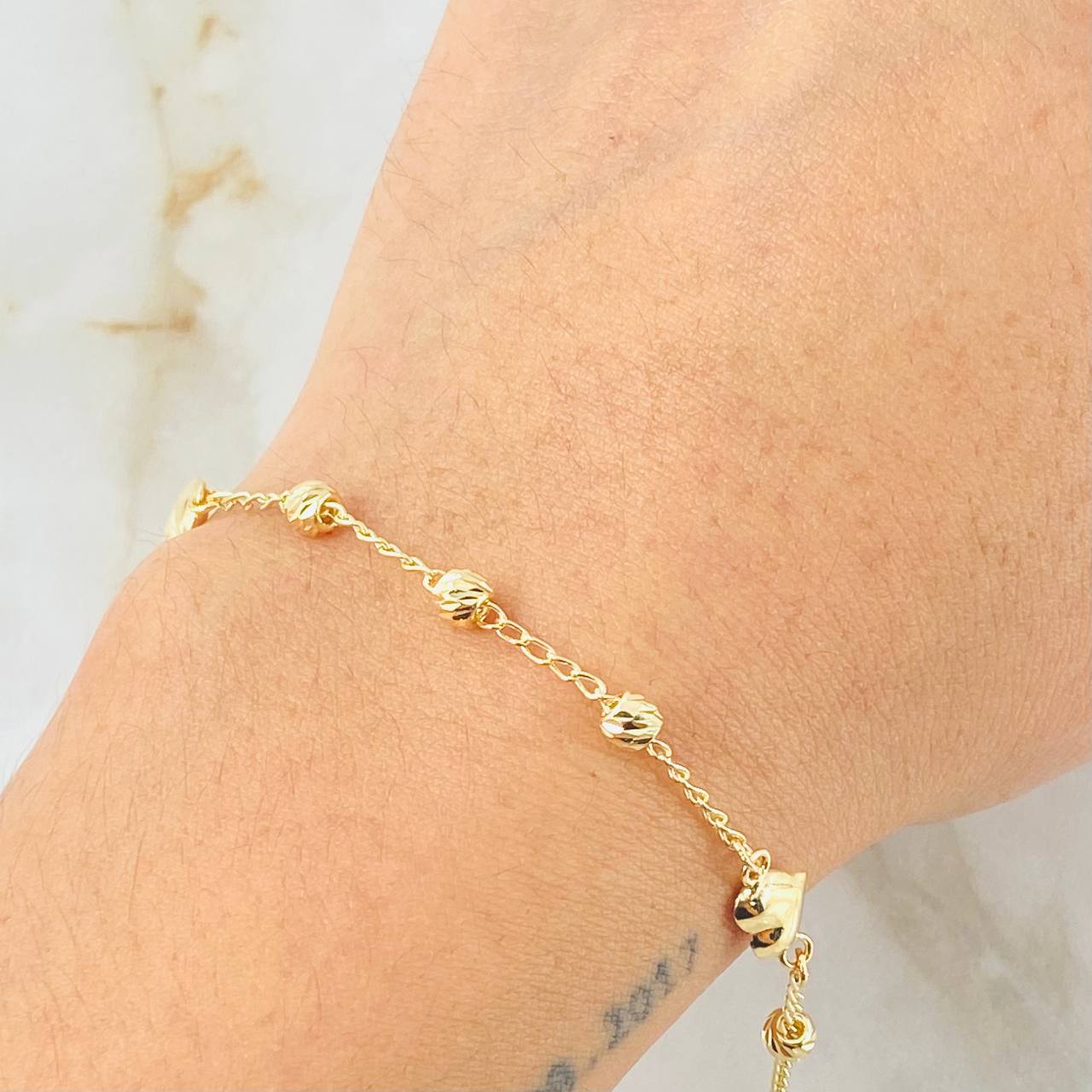 Pulso Espiga Militar Corazón 2.4gr / 7 1/2 in / 4mm Oro Amarillo 18K ©