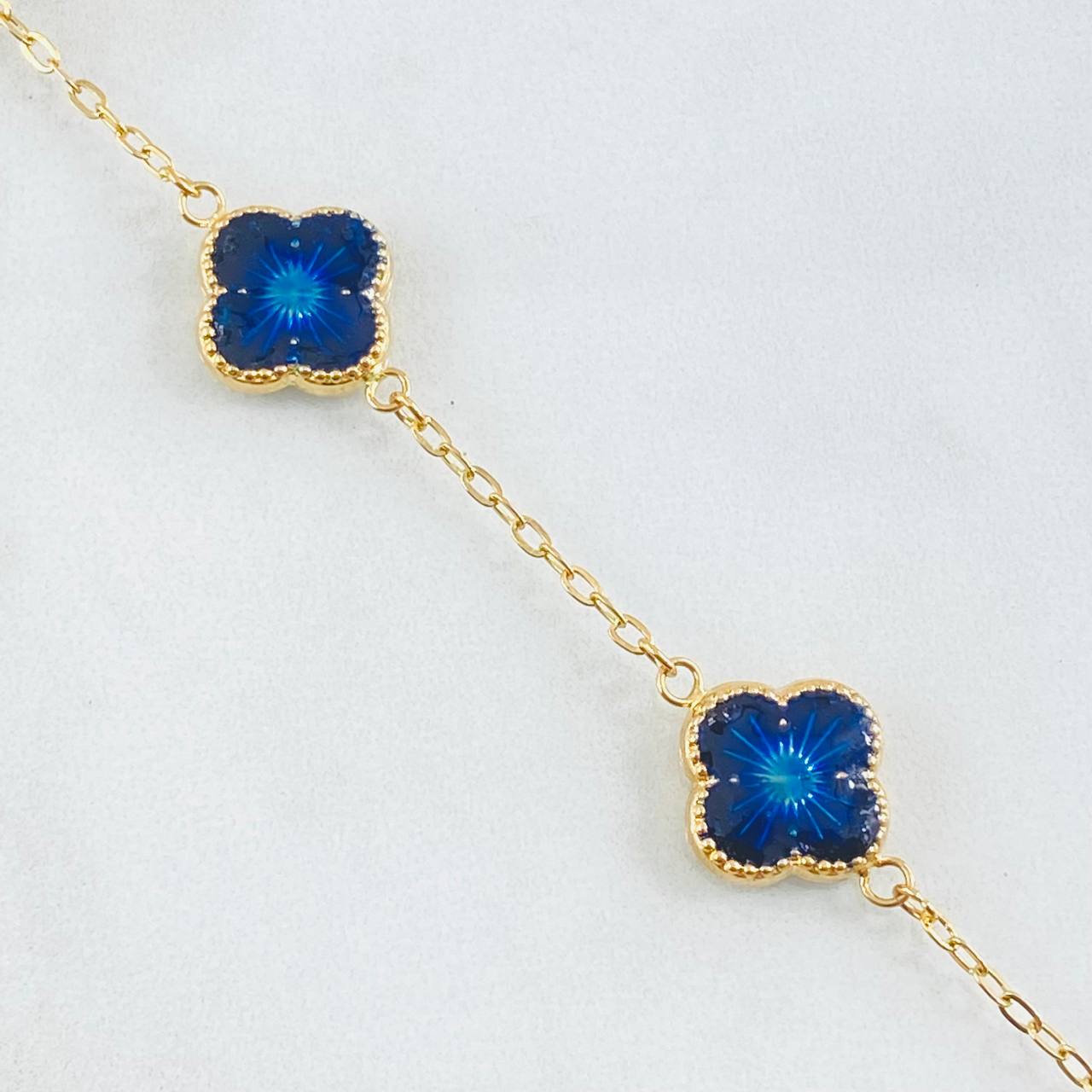 Pulso Trebol Azul 4.9gr / 7 3/4 in / 12mm Oro Amarillo 18K