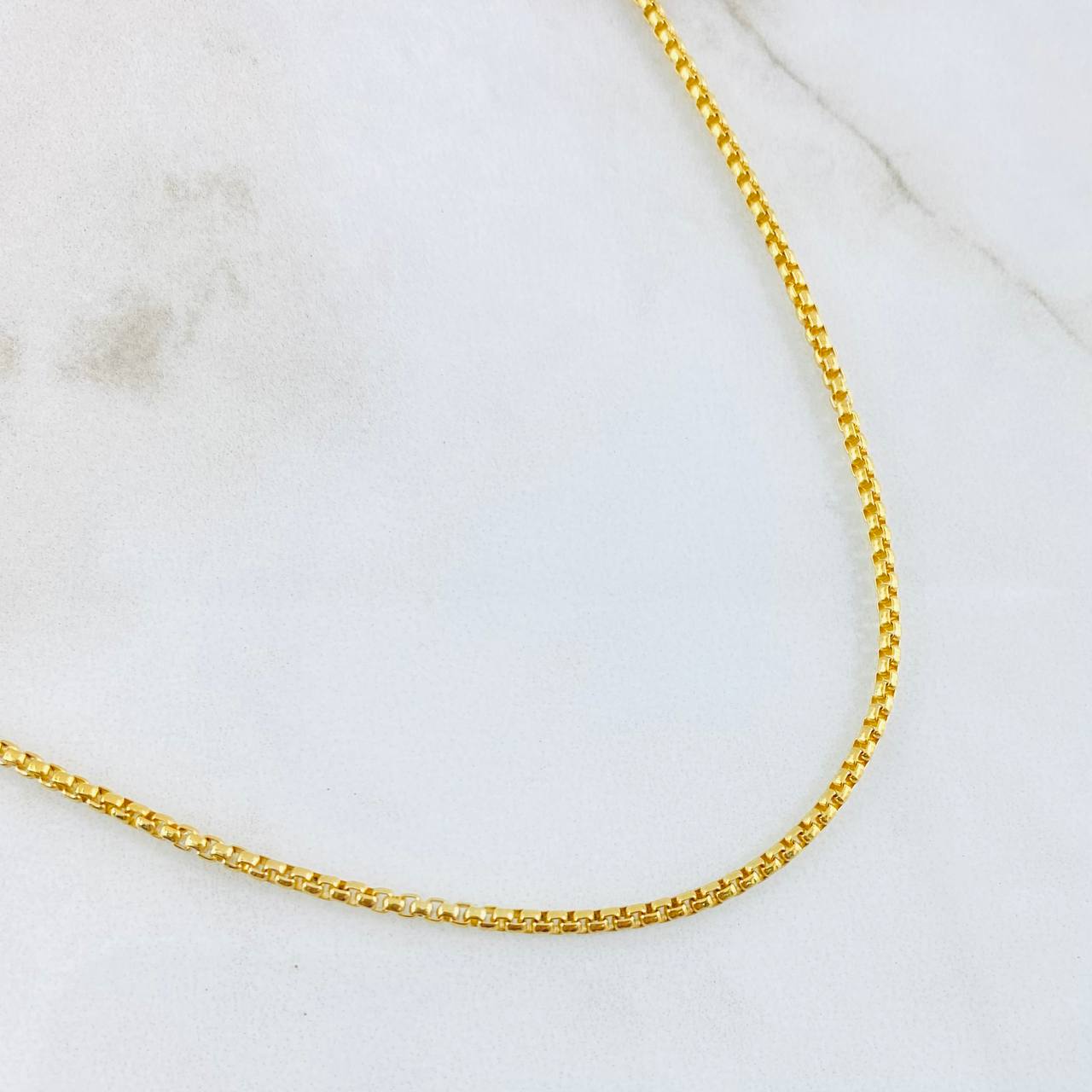 Cadena Veneciana 8.7gr / 17 3/4 in / 1.8mm Oro Amarillo +3 18K ©