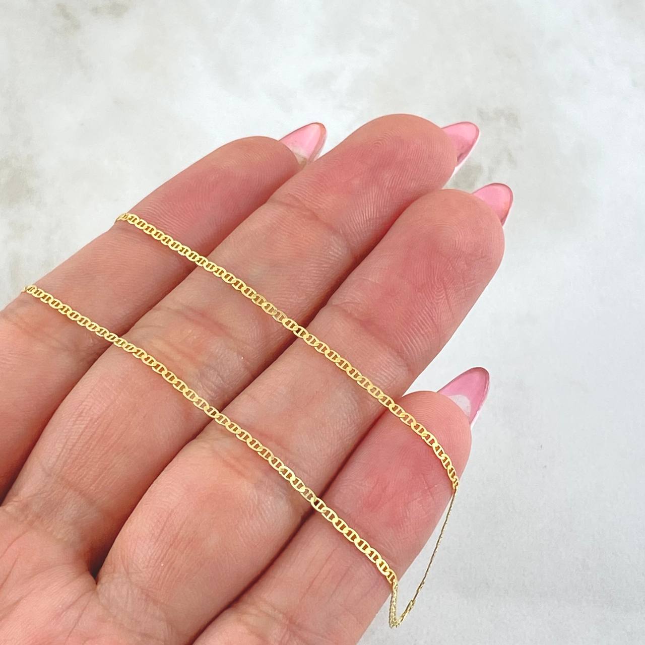 Cadena Plana 1.35gr / 17 3/4 in / 1.3mm Oro Amarillo +3 18K *