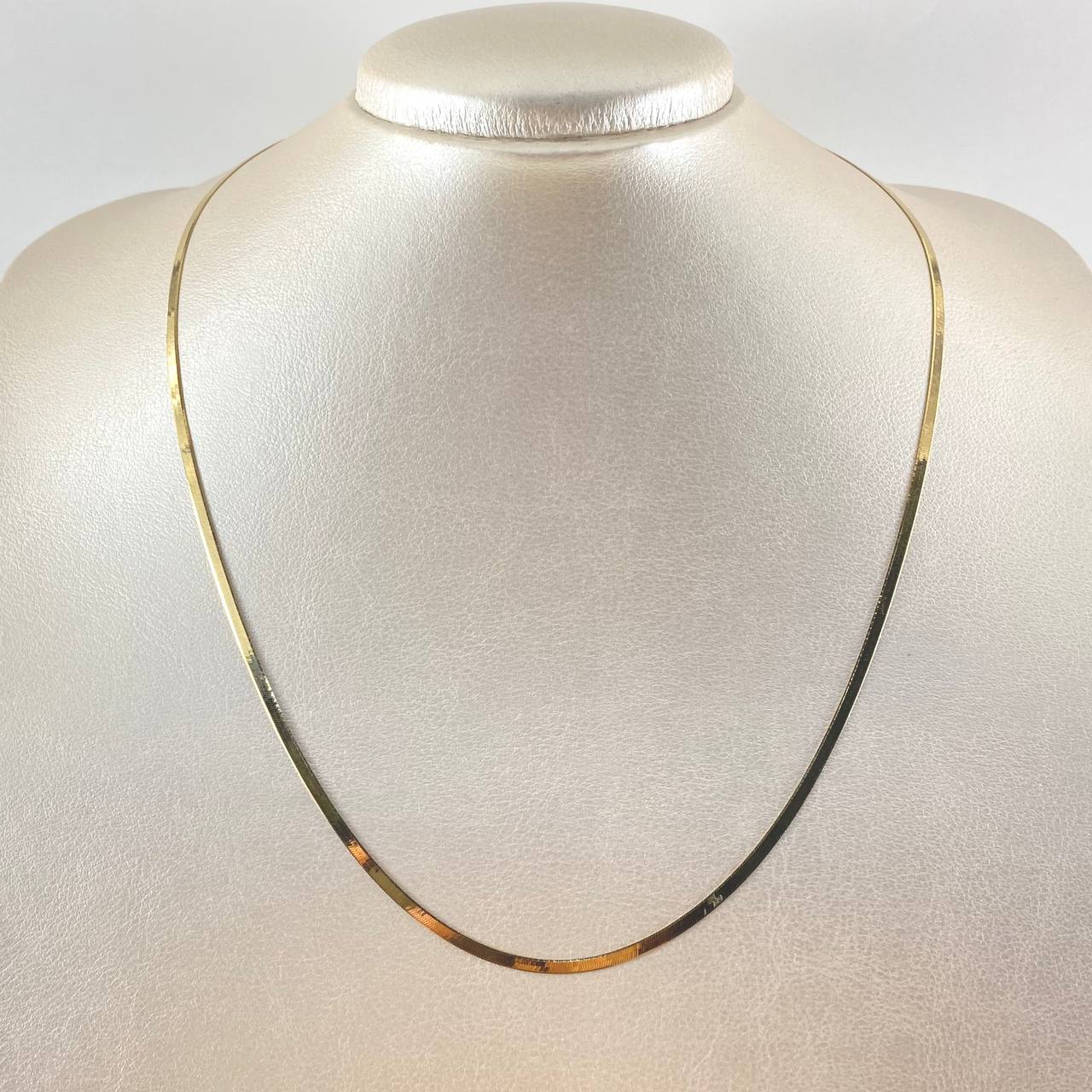 Herringbone Chain 6.2gr / 19 3/4 in / 3.3mm Yellow Gold +3 18K ©