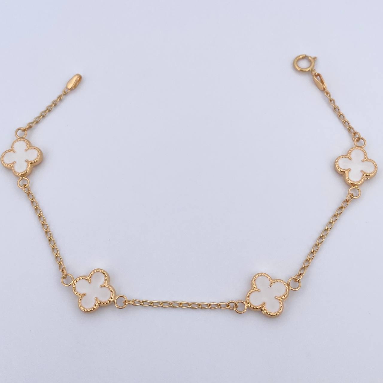 Pulso Trebol Espiga 3.8gr / 18.3cm / 1.4mm Electroestatico Blanco Oro Amarillo 18K &