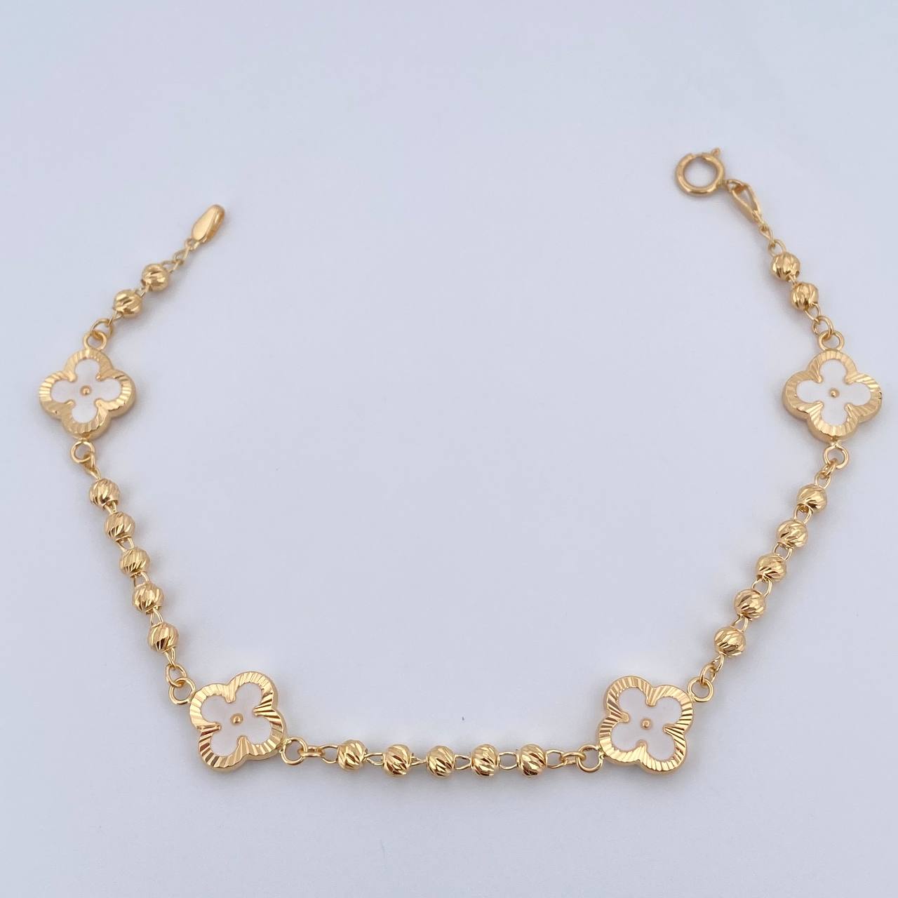 Pulso Trebol Militar 4.8gr / 19cm / 3mm Bolas Diamantadas Electroestatico Blanco Oro Amarillo 18K &