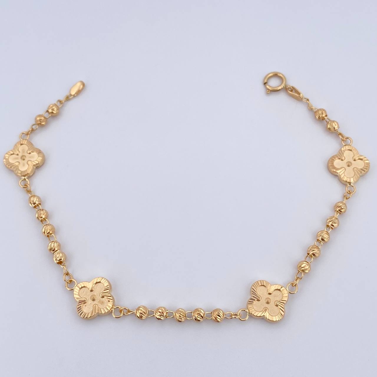 Pulso Trebol Militar 4.45gr / 19cm / 3mm Bolas Diamantadas Oro Amarillo 18K &