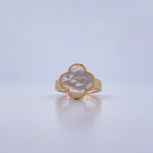 Anillo Trebol 4.2gr / T6 1/2 / Nacar Blanco Oro Amarillo Nac.Esp. 18K $