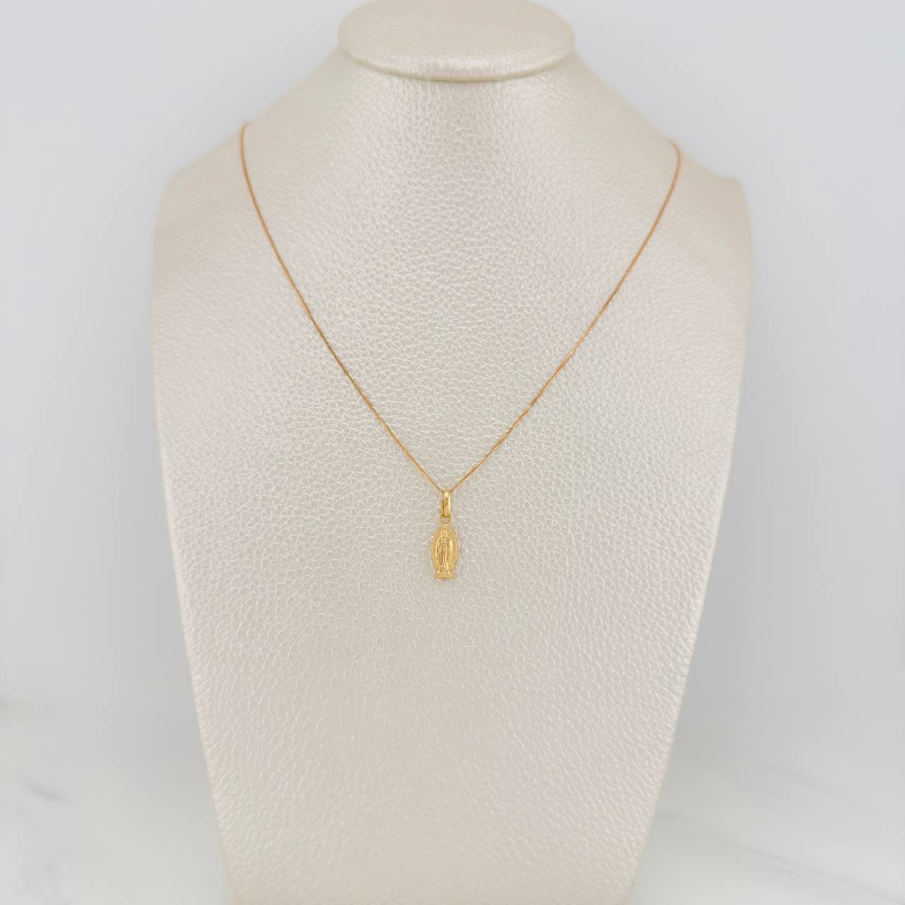 Set Cadena y Dije Veneciana+Virgen Guadalupe 1.3gr / 17 3/4 in / 0.4mm Oro Amarillo 18K $