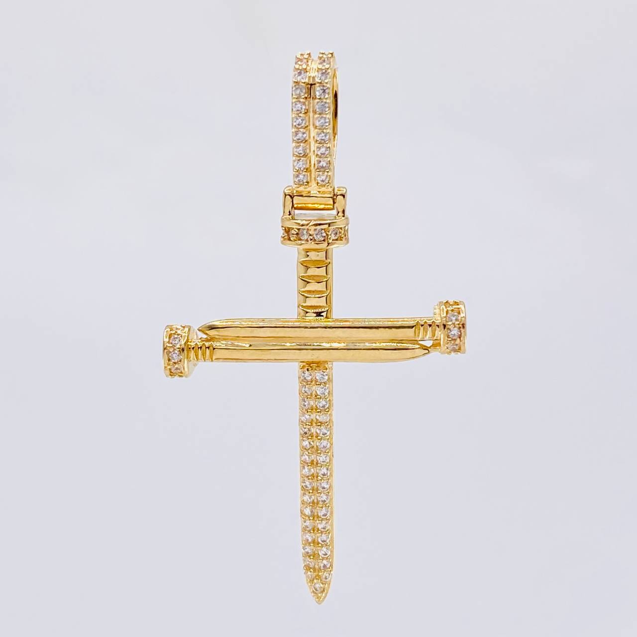 Dije Cruz Clavo 4.1 g / 1 3/4 in Oro Amarillo 18K