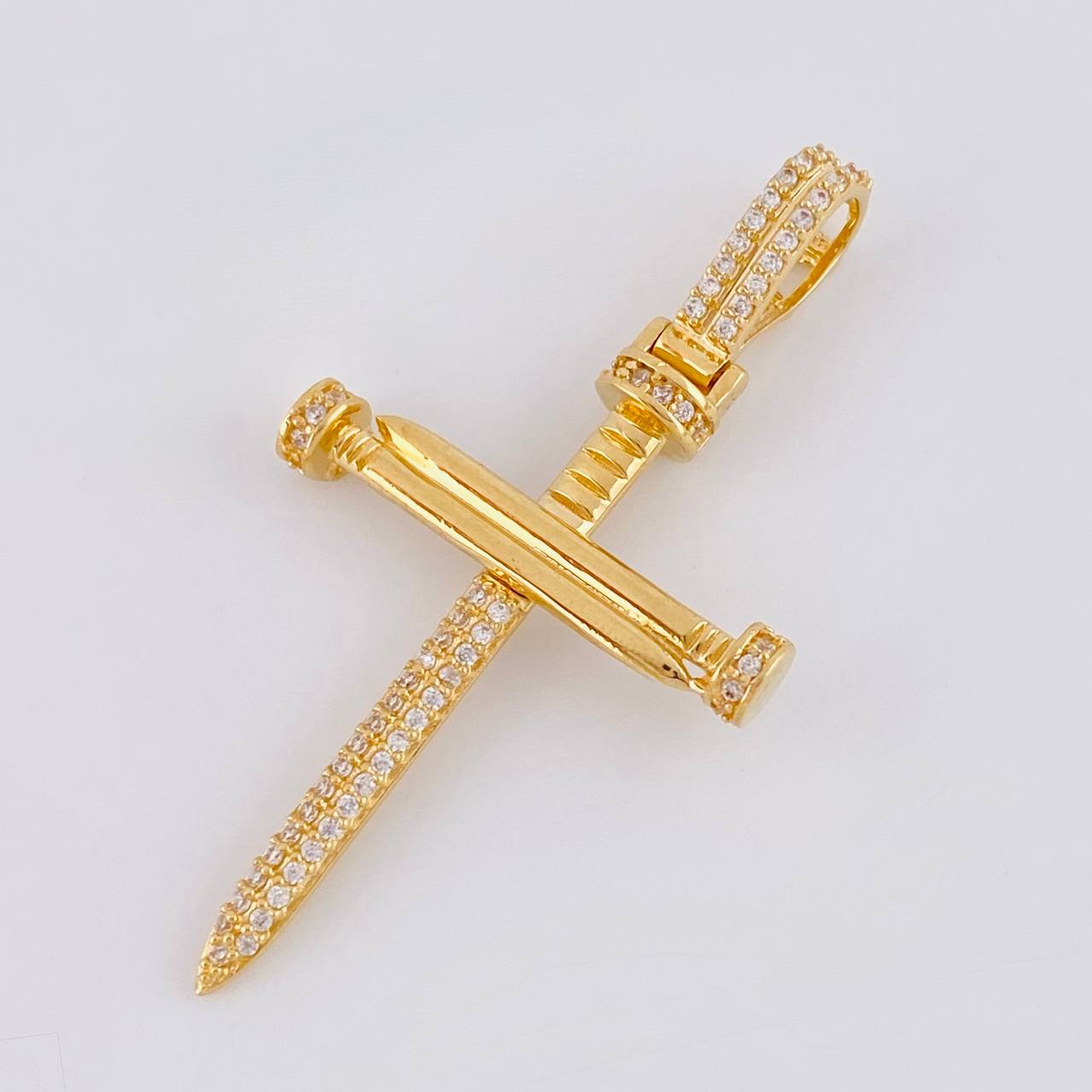 Dije Cruz Clavo 4.1 g / 1 3/4 in Oro Amarillo 18K