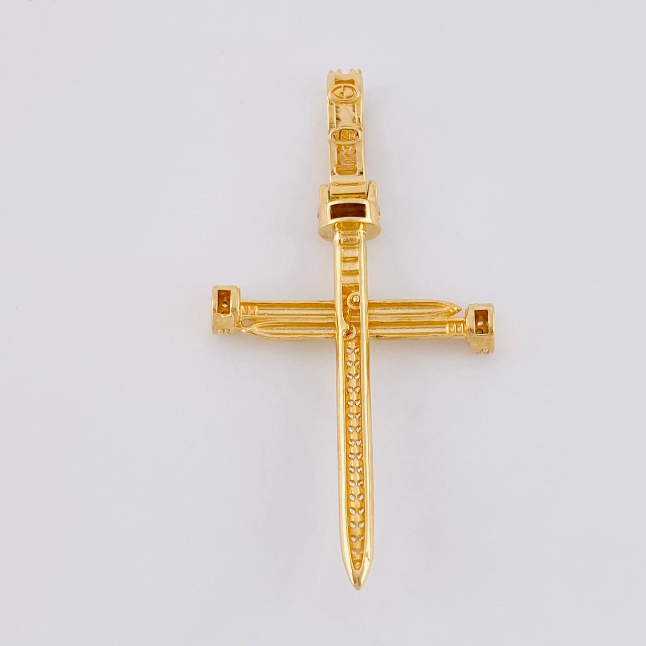 Dije Cruz Clavo 4.1 g / 1 3/4 in Oro Amarillo 18K