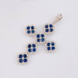Dije Cruz Flor  Diamantes 1qts Zafiros 2.2qts 8.9g / 2 1/4 in Oro Blanco 18K