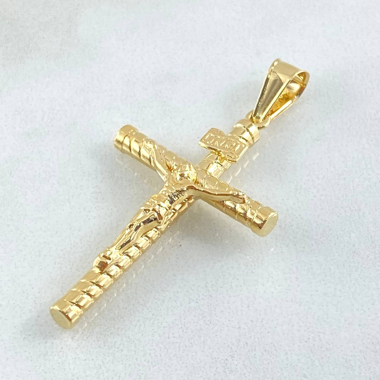 Pendant Cross Christ 1.75gr / 4.4cm / 18K Gold
