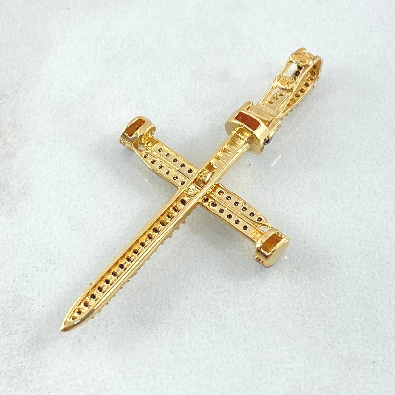 Nail Cross Pendant 4.15gr / 1 3/4 in / Yellow Gold 18K