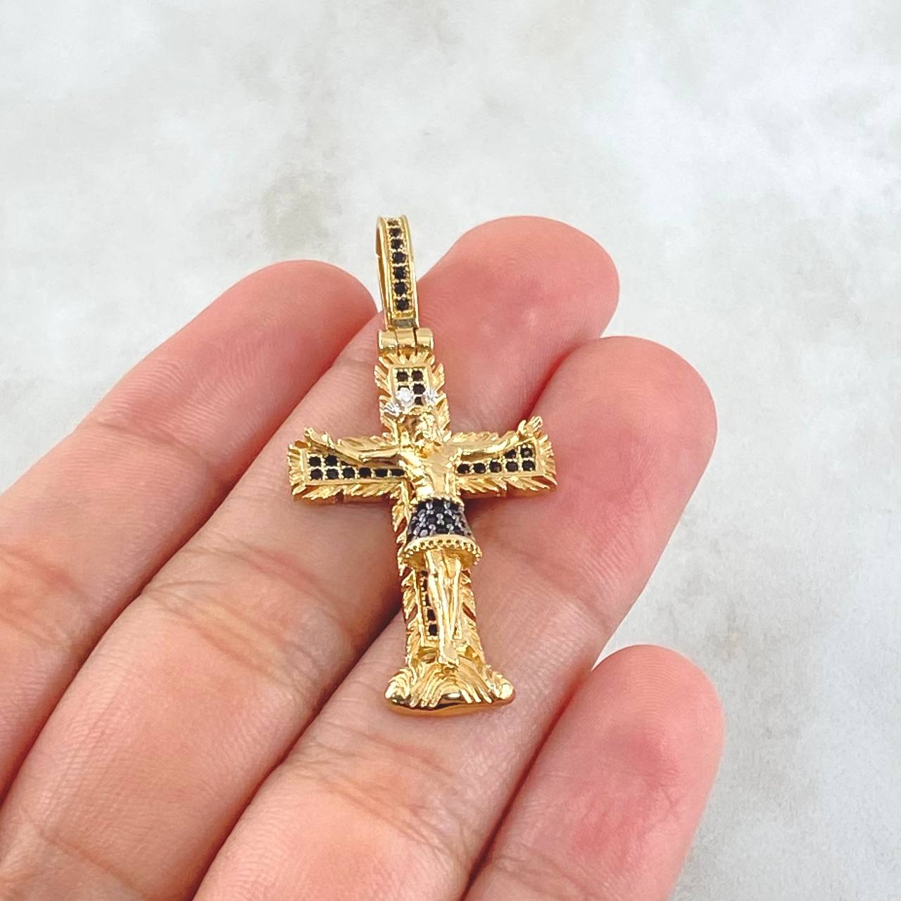 Pendant Lord of Miracles Cross 5.7gr / 4.4cm / 18K Gold