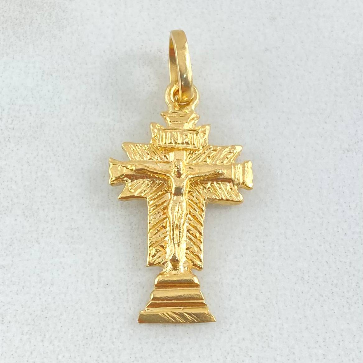 Pendant Lord of Miracles Cross 2.45gr / 2.7cm (1.1in) / 18K Gold