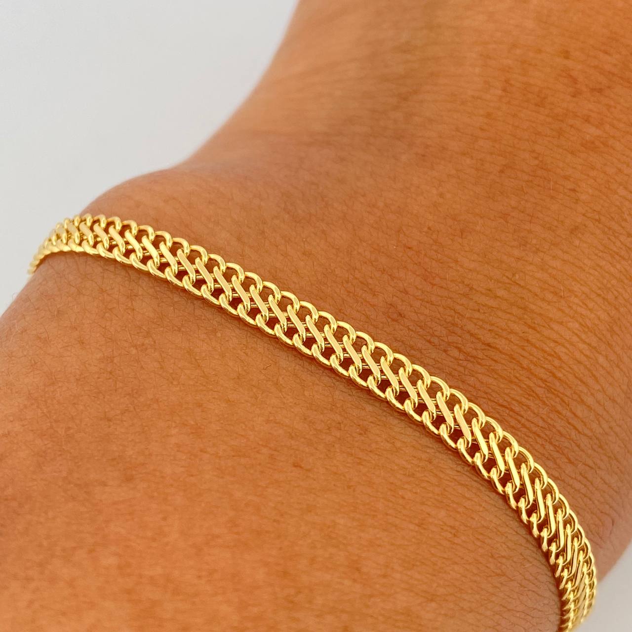 Sedusa Bracelet 2.15gr / 7.5in / +3 18K Gold $