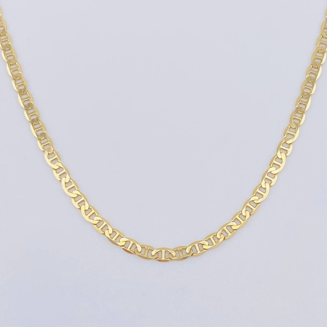 Flat Mariner Chain 5.55 g / 23 1/2 in / 2.2 mm 18K Yellow Gold