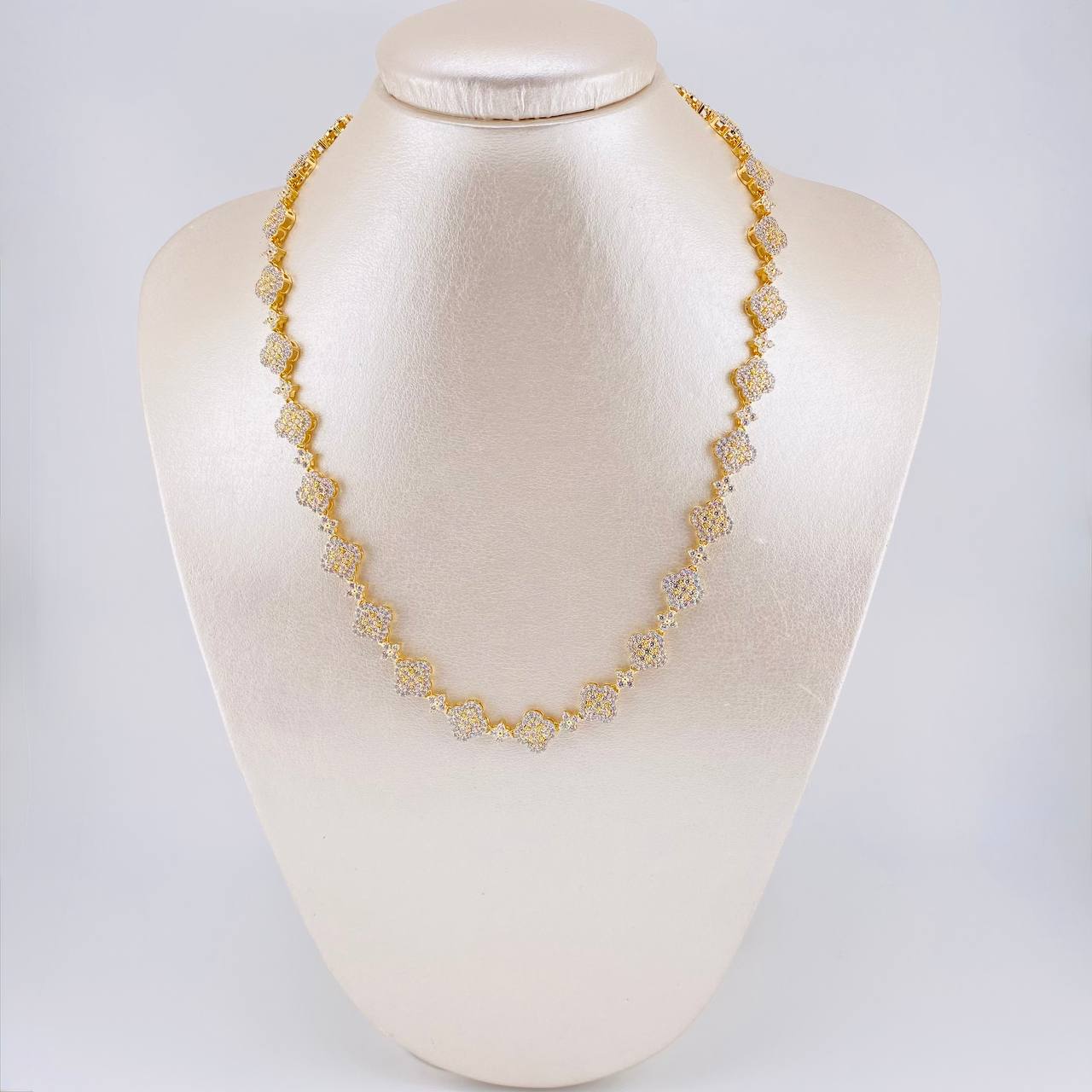 Clover Chain Starry 35.95 g / 18 in / 9.9 mm Yellow Gold 18K