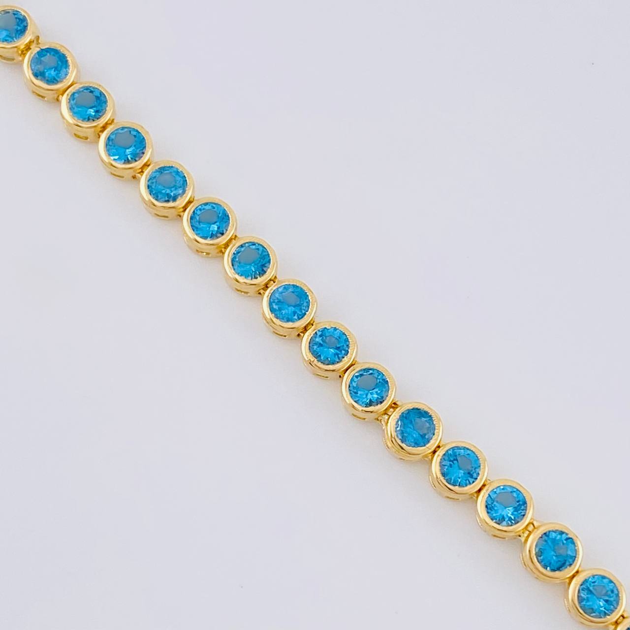 Pulso Tenis Esférerico 8.75 g / 7 in / 4.2 mm Oro Amarillo 18K
