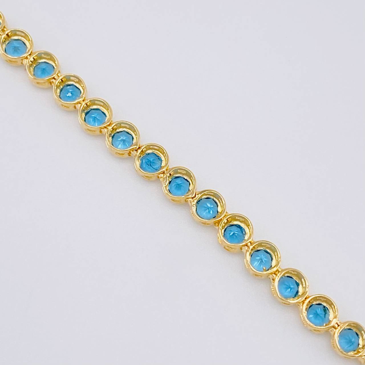 Pulso Tenis Esférerico 8.75 g / 7 in / 4.2 mm Oro Amarillo 18K