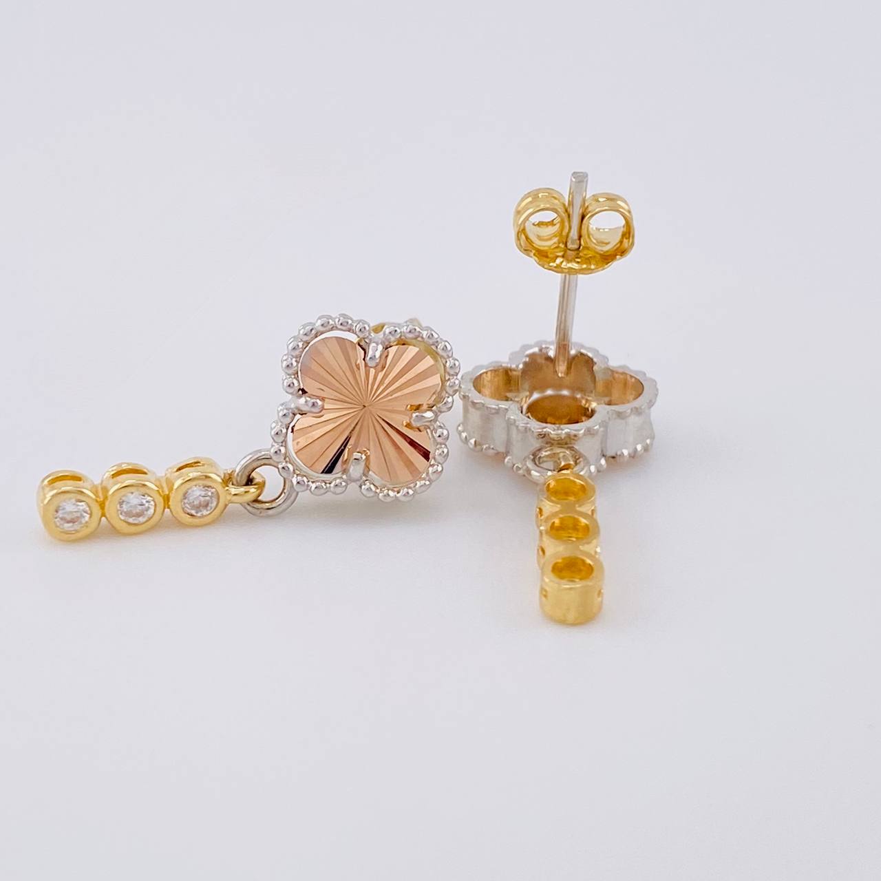 Diamond Cut Clover Stud Earrings Pendants 2.9 g / in / 20 mm Three Golds 18K