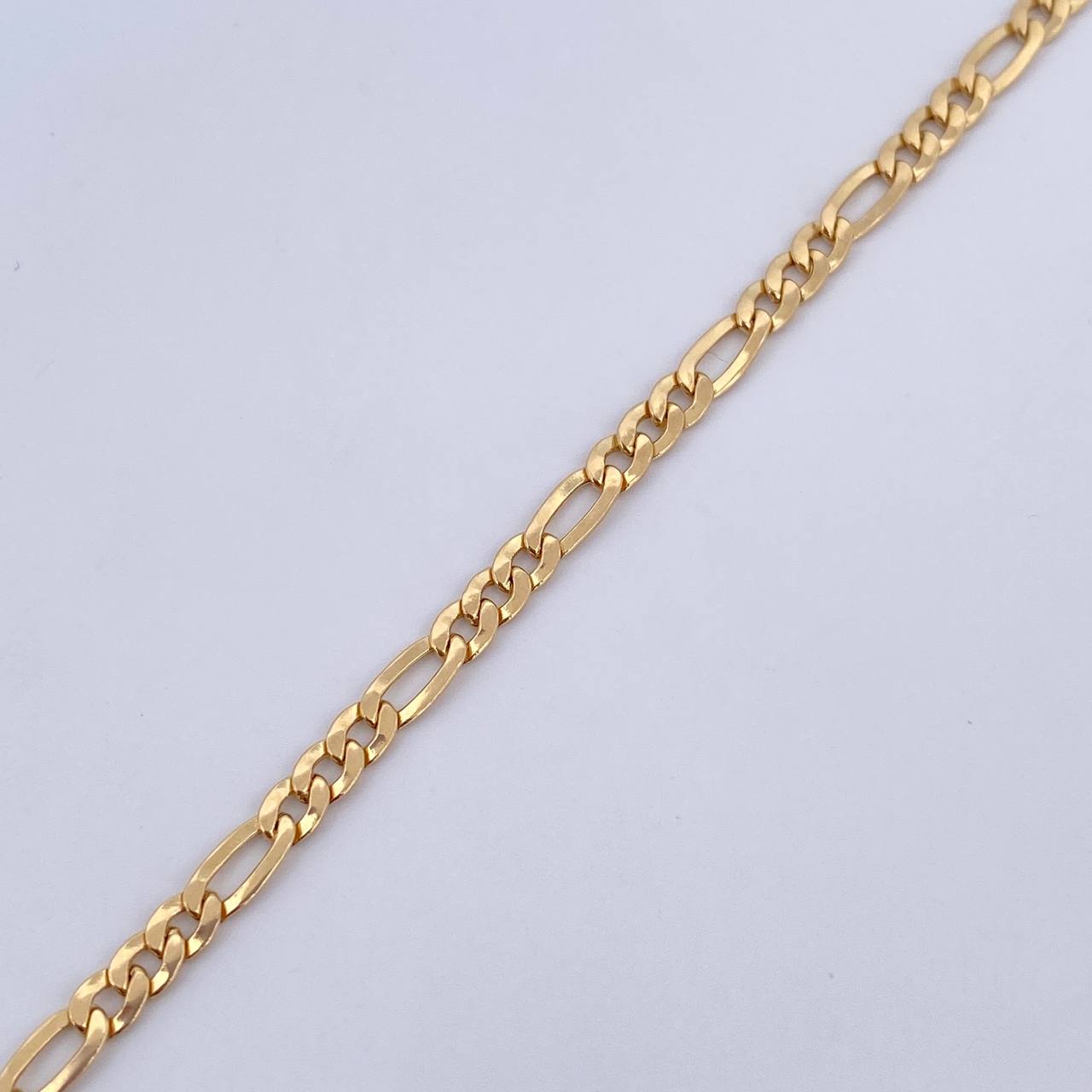 Pulso Figaro 2.2gr / 19cm / 3mm Oro Amarillo +1 18K &