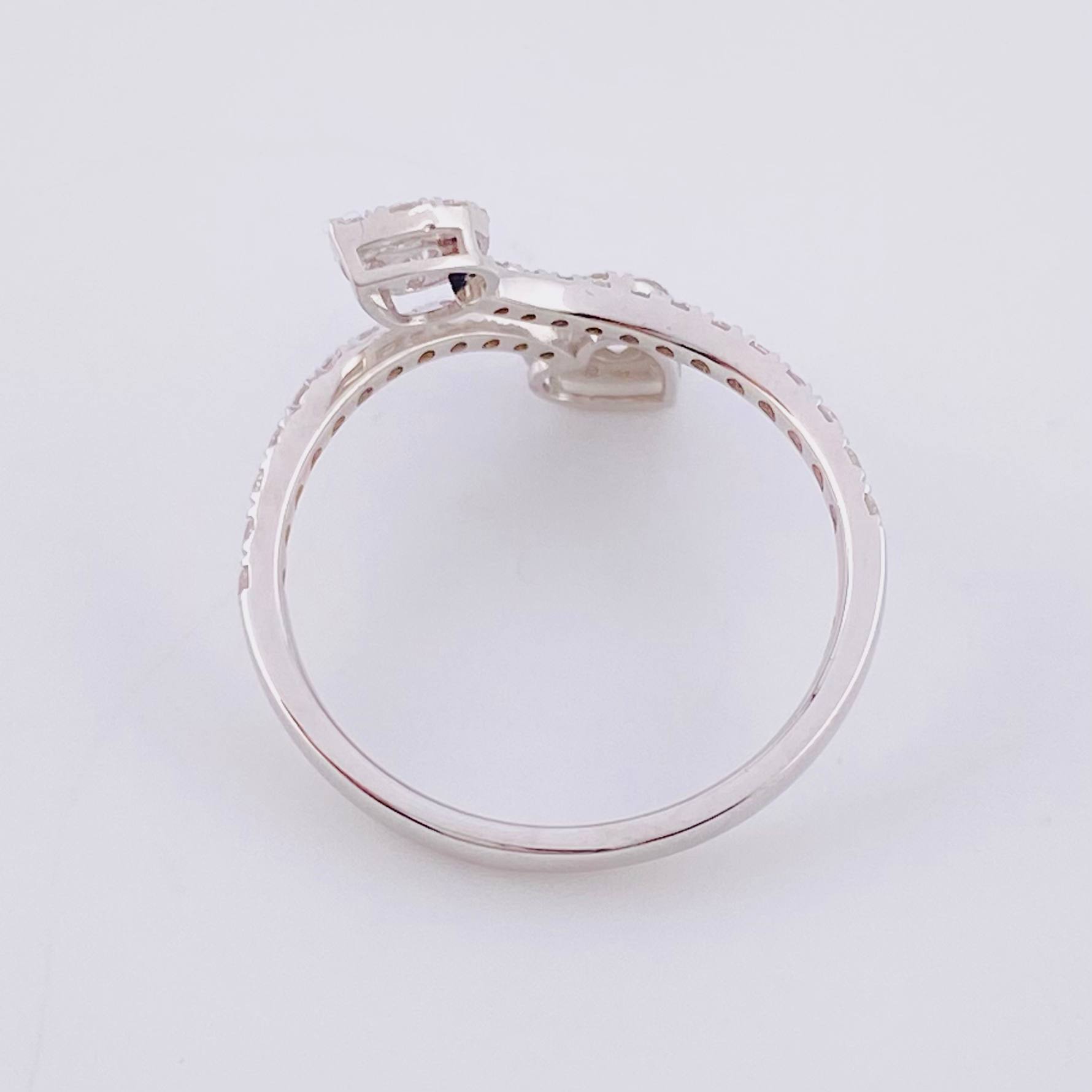 Vine Ring Diamonds 0.63pts Diamonds 63pts 2.3g / T6 3/4 18K White Gold