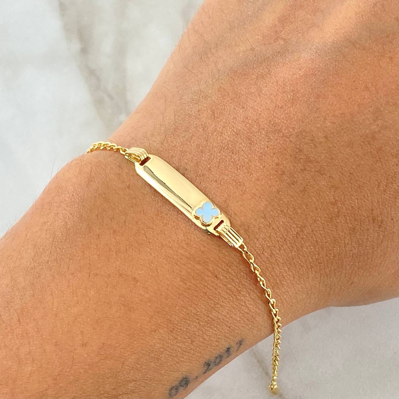 Bracelet Baby Spike Rectangular Plate Clover 1.7gr / 12cm-14cm / 1.6mm Blue Resin Adjustable 18K Yellow Gold *