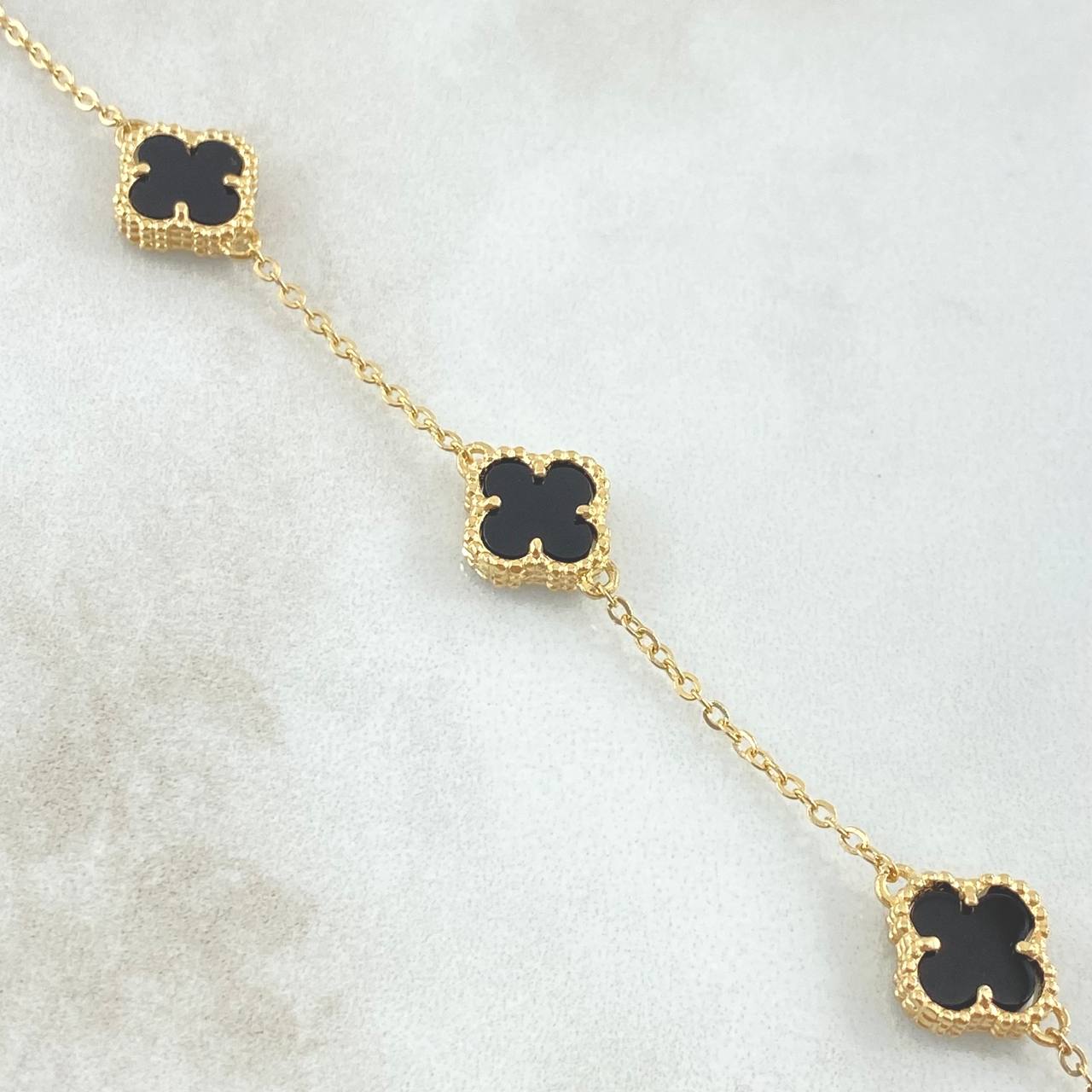 Pulso Trebol 5.35gr / 16cm-18cm / Onix Negro Oro Amarillo 18K