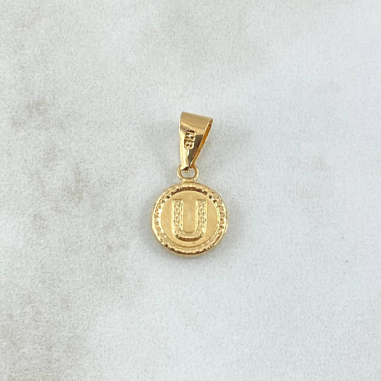 Dije Letra U 0.65gr / 2cm / Circulo Bordeado Oro Amarillo 18K