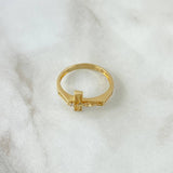 Anillo Cruz Cristo Recto Texturazado 3.4gr / T10 1/2 / Circones Blancos Oro Amarillo 18K