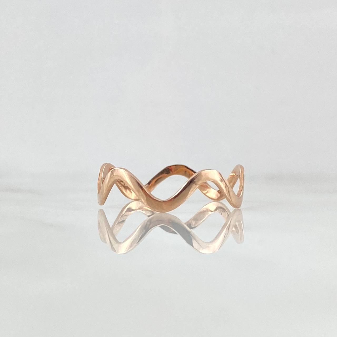 Anillo Zig - Zag 0.9gr / T6 / Oro Rosa 18K ©