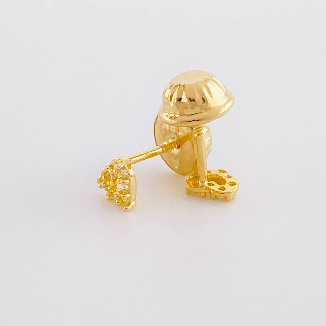 Stud Earrings Heart Dense 0.55g / in / 4.8mm Yellow Gold 18K