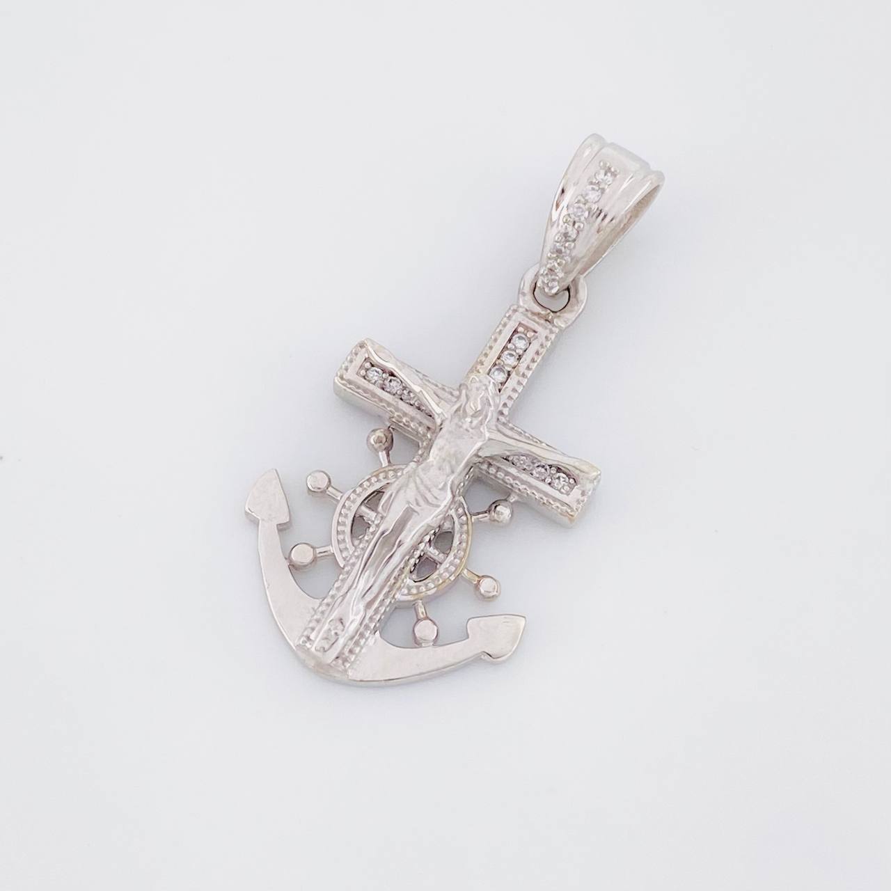 Dije Ancla Timon Cruz Cristo 4.5g / 1 1/4 in Oro Blanco 18K