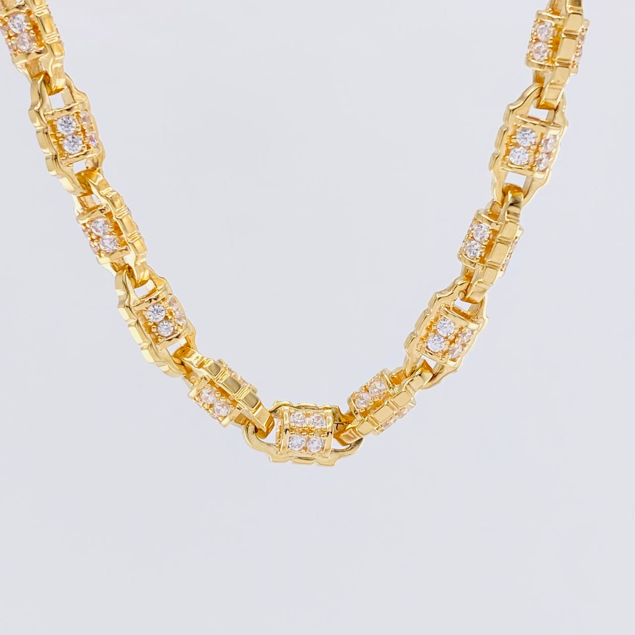 Cadena Rustica Boya 130g / 28 in / 7.5mm Oro Amarillo 18K
