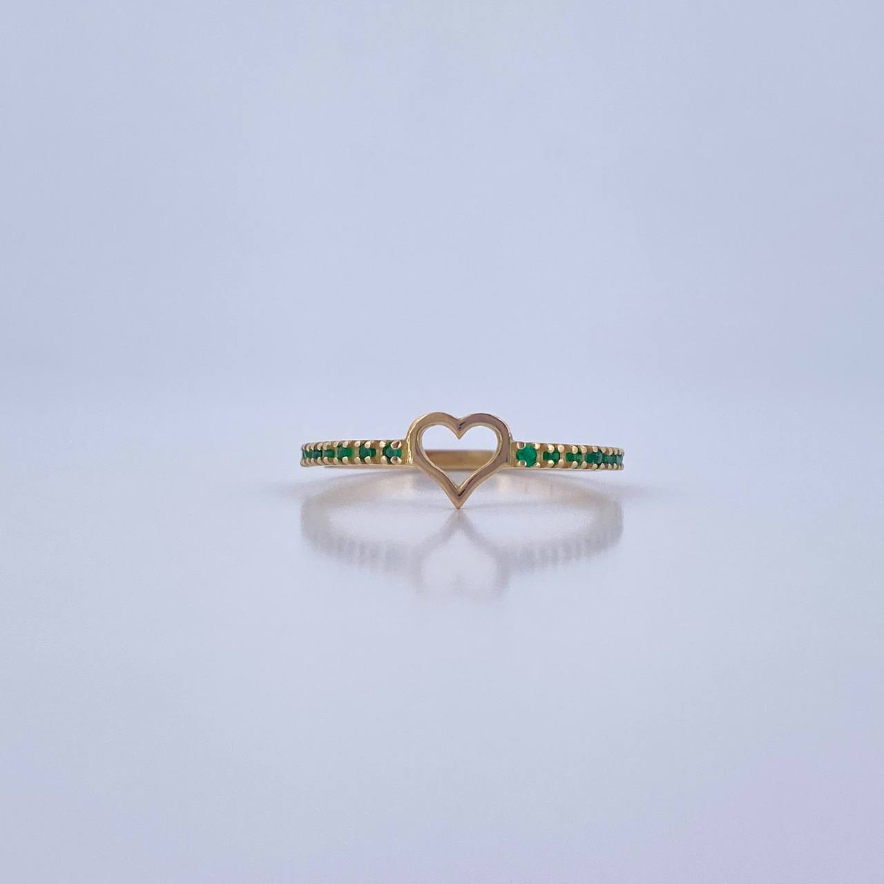 Heart Silhouette Ring 1.45gr / Size 7 1/2 / Emeralds 16 Pts 18K Yellow Gold (Jewel) &