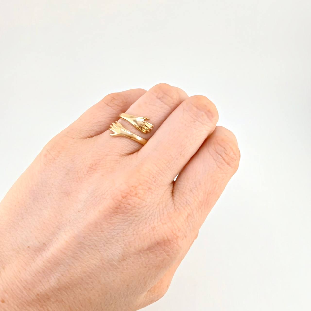 Embrace Ring 3.6 g / T7 18K Yellow Gold