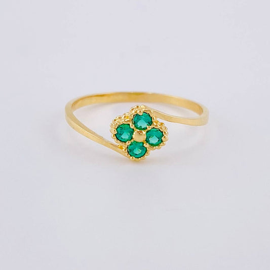 Anillo Flor Trebol 1.2 g / T8 1/4 Oro Amarillo 18K