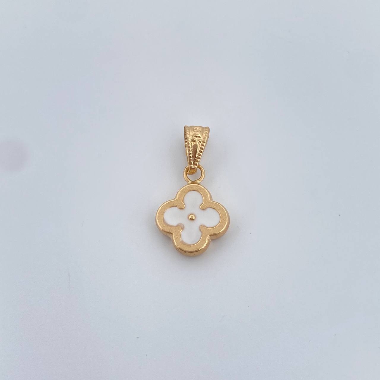 Dije Trebol 0.75gr / 1.8cm / Electroestatico Blanco Oro Amarillo 18K &