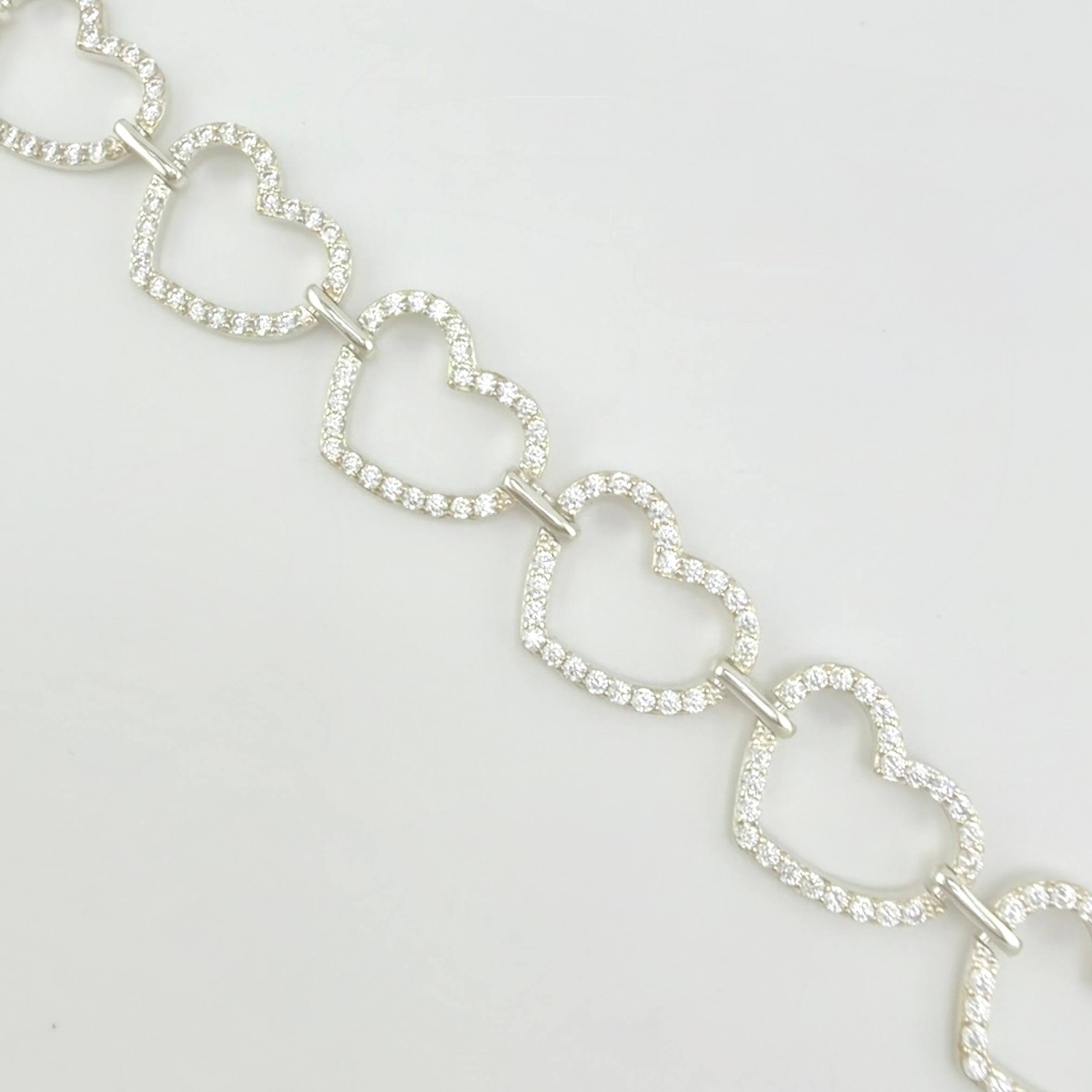 Pulso Corazones Continuos 11.75gr / 7 1/4 in / Plata 925 *